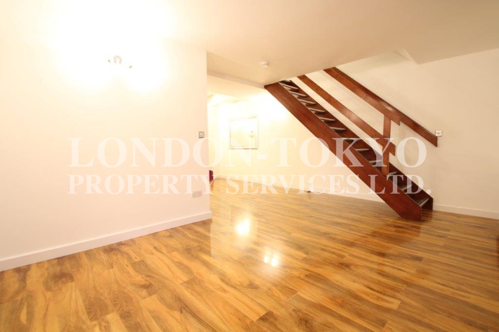 Consort House, W2